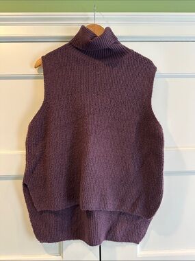 Sleeveless Turtleneck Knit Sweater Vest in Plum